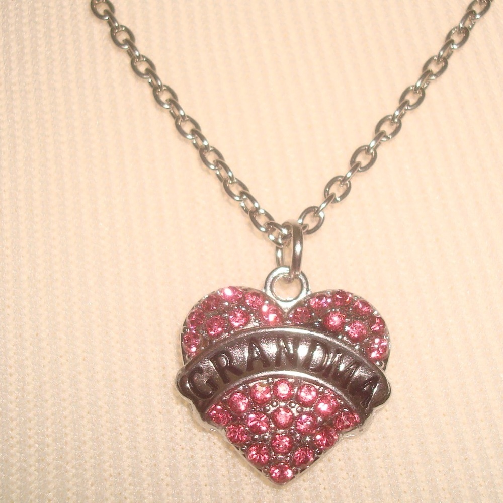 Beautiful!!  Rhinestone Necklace Pink Heart